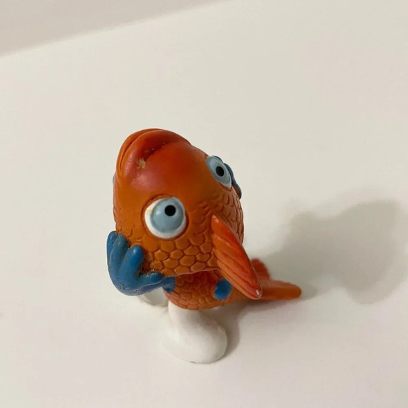 2009 Schleich Peyo Smurf Pisces Zodiac Figurine PVC Fish Figure - Picture 11 of 12